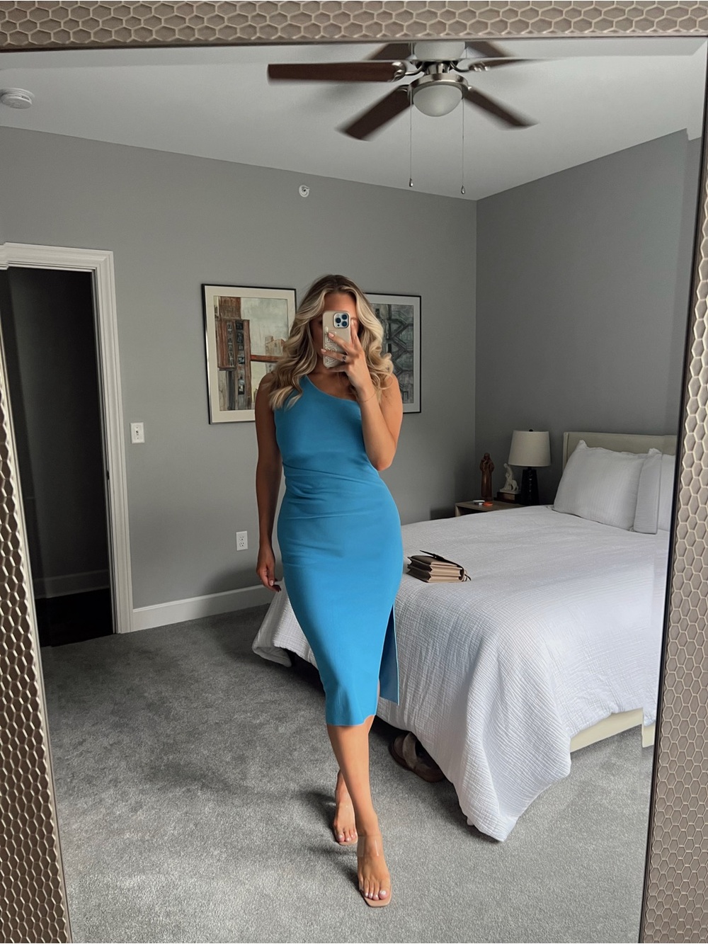 One-Shoulder Blue Dress